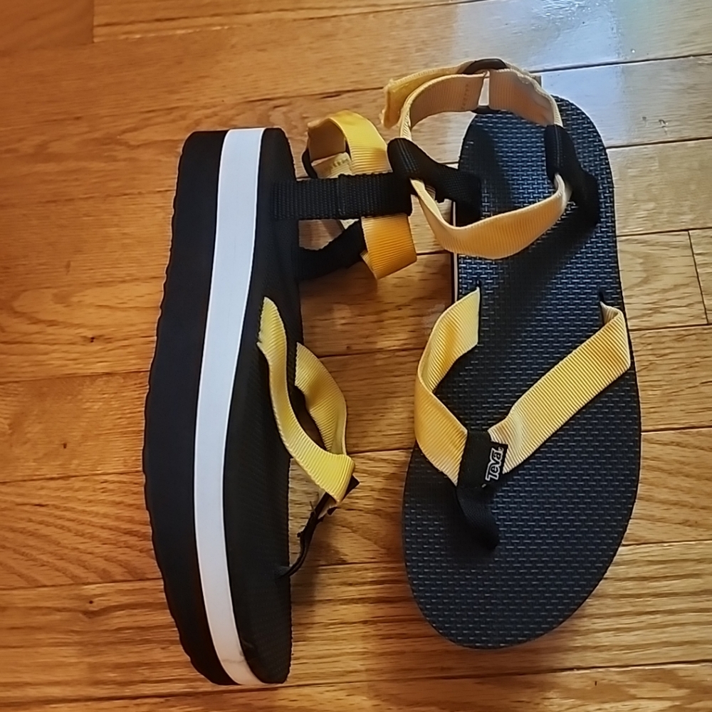 Teva Flatform Platform Universal Ankle Strap Sand… - image 3
